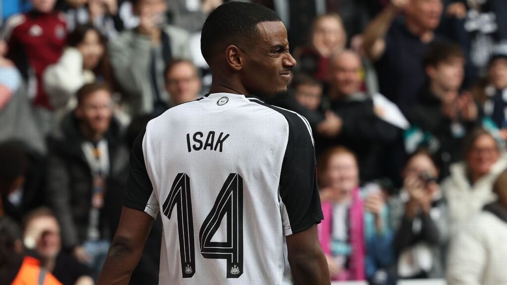Transfer rumors, news: Liverpool to return for Newcastle's Isak
