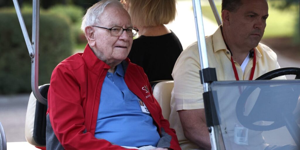 Private: Warren Buffett’s last shareholder letter offers 5 lessons for CEOs and warns that ‘envy and greed walk hand in hand’ Warren Buffett’s last shareholder letter offers 5 lessons for CEOs and warns that ‘envy and greed walk hand in hand’