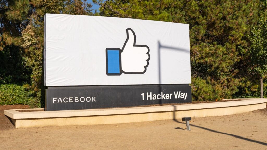 Facebook Like and Comment Buttons on External Websites Are Going Away