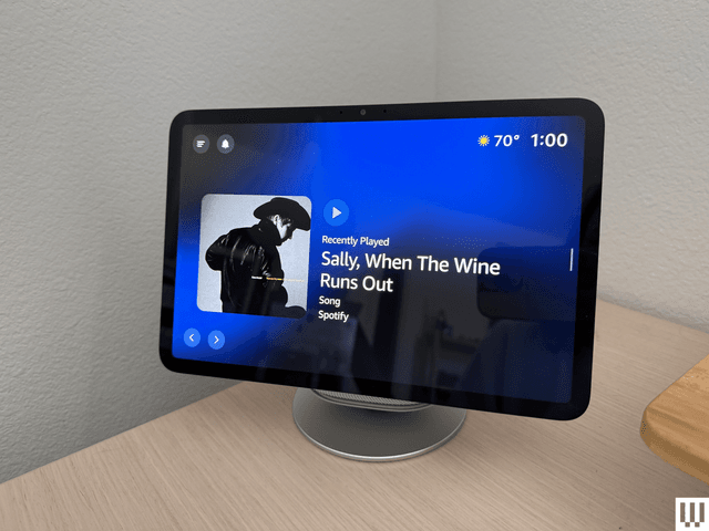 Image may contain: Electronics, Screen, Computer Hardware, Hardware, Monitor, Adult, Person, TV, and Computer