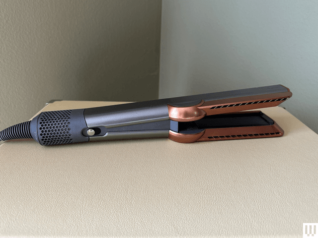 Image may contain: Electrical Device, and Microphone