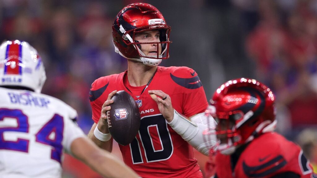 Follow live: Bills, Texans going down to the wire