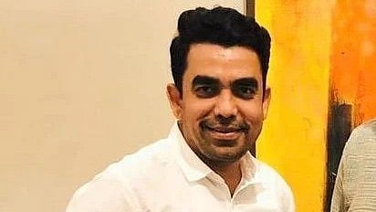 Private: MNS Slams Govt Over Re-Barricading Of Nerul Shiv Chhatrapati Memorial; Gajanan Kale Questions Ministers’ Silence MNS Slams Govt Over Re-Barricading Of Nerul Shiv Chhatrapati Memorial; Gajanan Kale Questions...