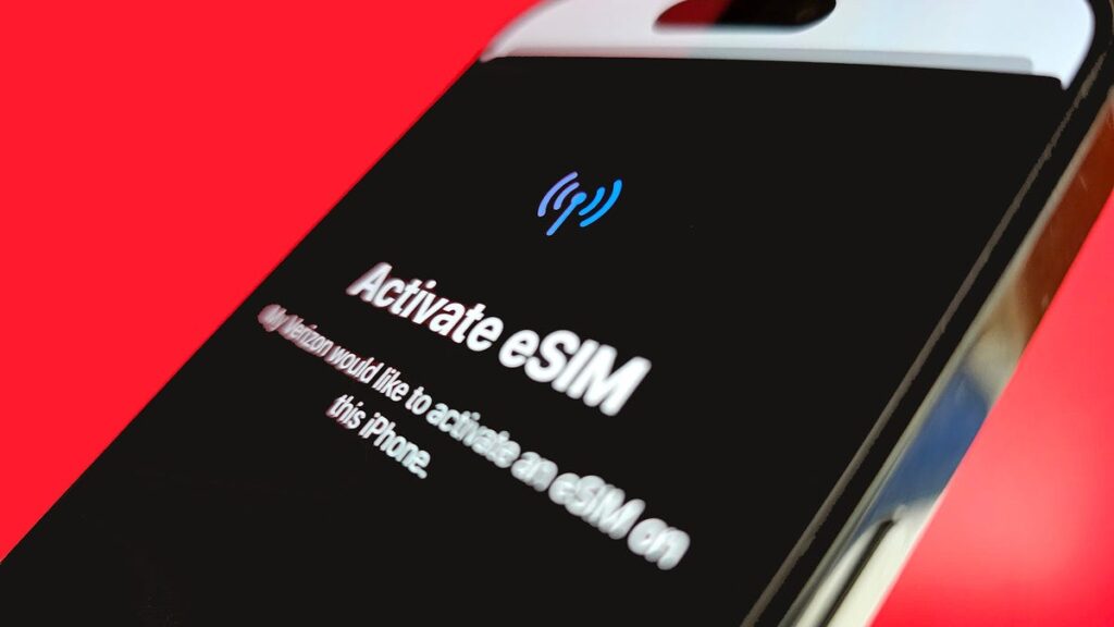 Should you use cellular or Wi-Fi at the airport? This study made the choice easy for me