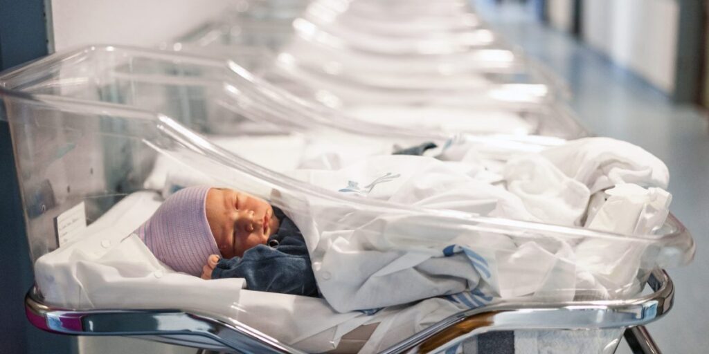 Chinese billionaire who has fathered more than 100 children hopes to have dozens of U.S.-born boys to one day take over his business