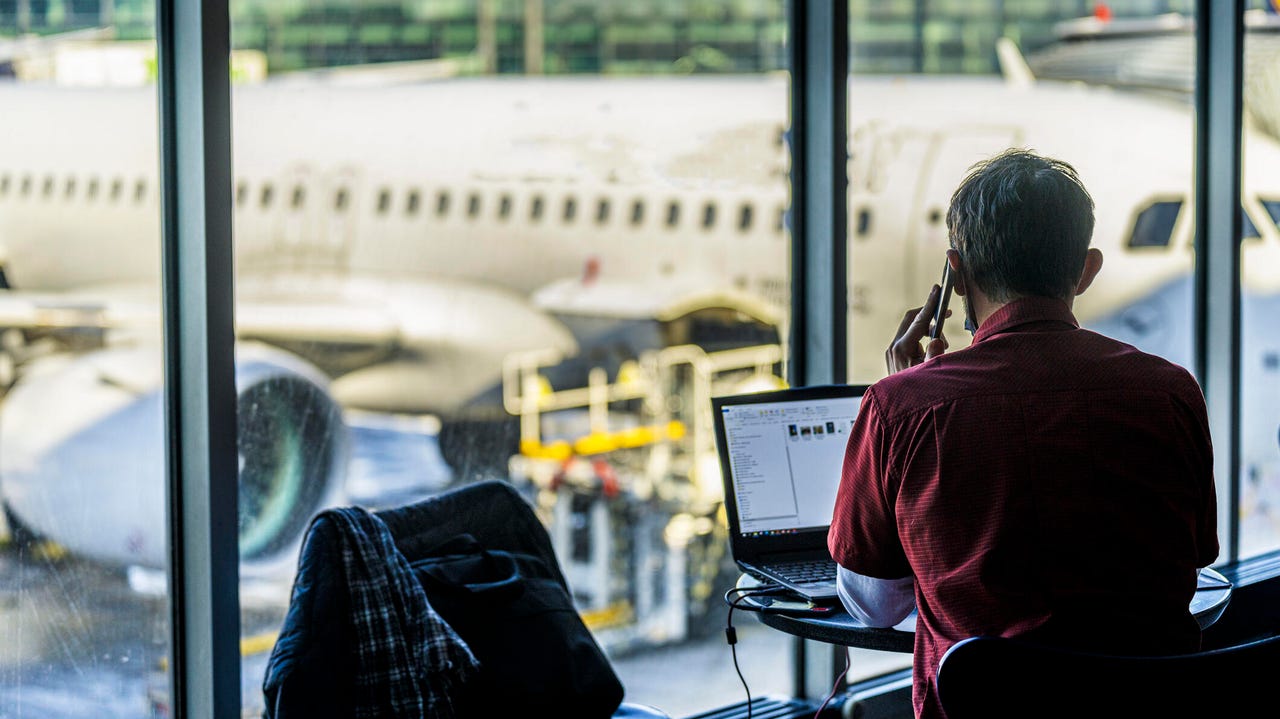 airportbusiness5gettyimages-1408505337