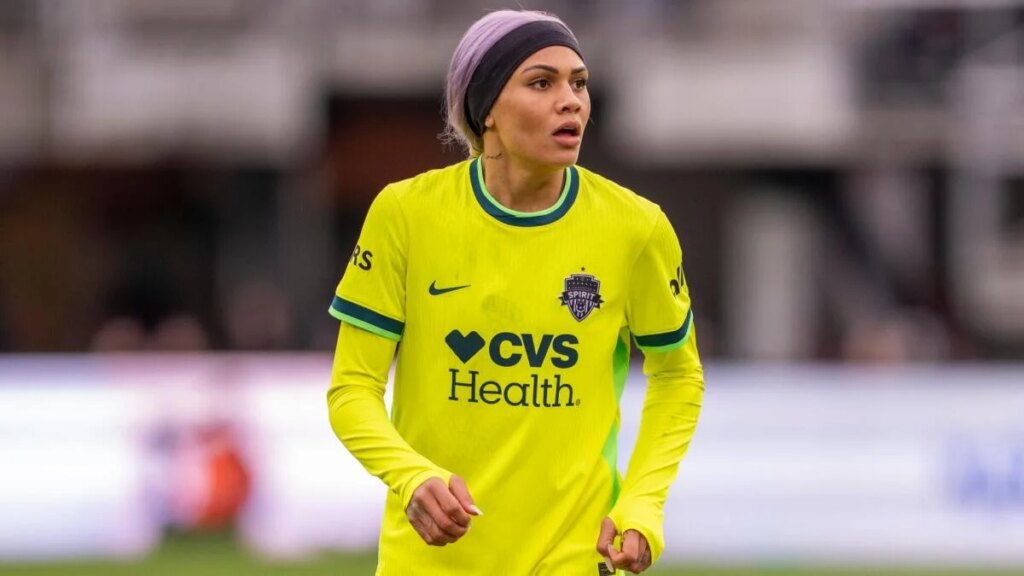 Trinity Rodman staying in NWSL is a huge move for league amid global changes in women's soccer