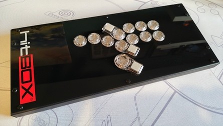 Default layout (left) and my custom layout (right)