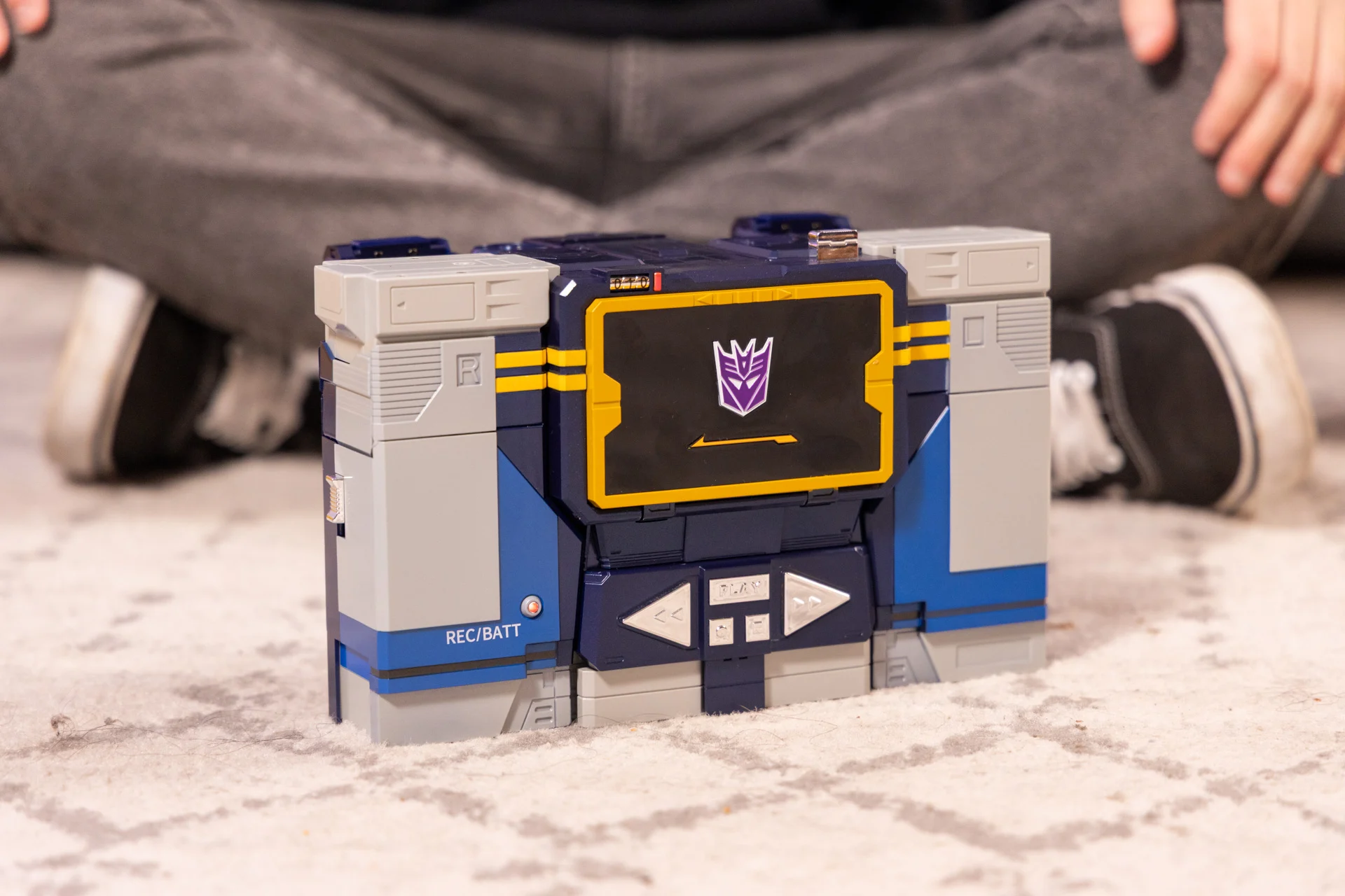 Robosen Soundwave Cassette Speaker Review 8