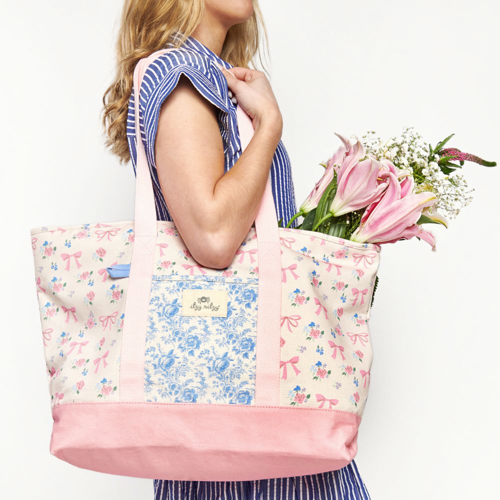 Itzy Ritzy Canvas Tote, 2026 Valentine's Day