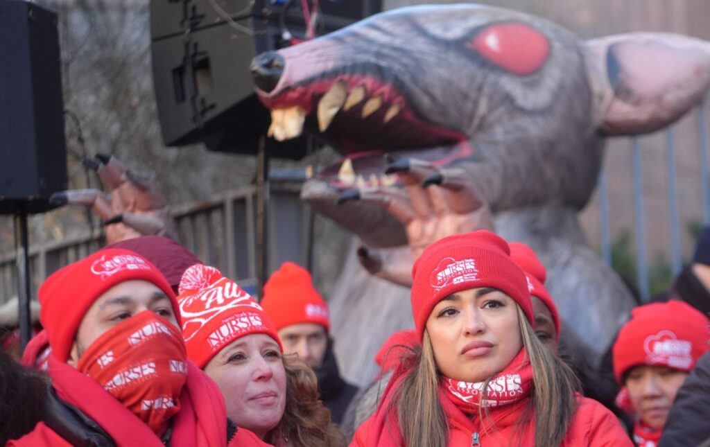 Nurses Dig in Against New York’s Hospital Giants
