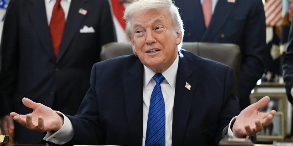 placeholder alt text